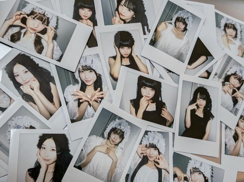 ツキナミのメンバーのチェキ写真コラージュ